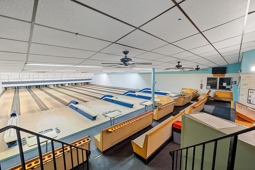 More Photos Of 78 Daniels St, Fitchburg Bowling Alley For Sale