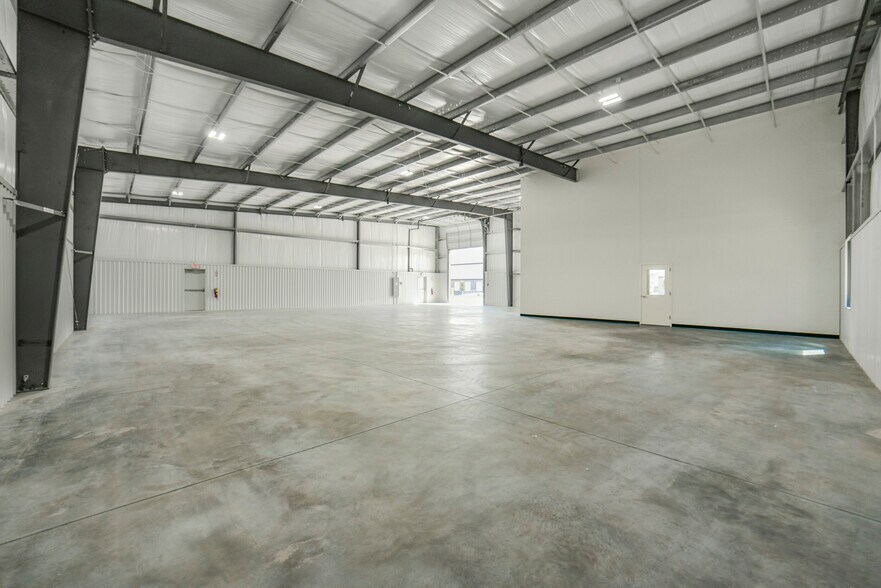 More Photos Of 1800 Meadow Edge Ln, Spring Unknown For Lease