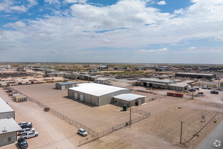 More Photos Of 10712 W County Road 77, Midland Service For Lease