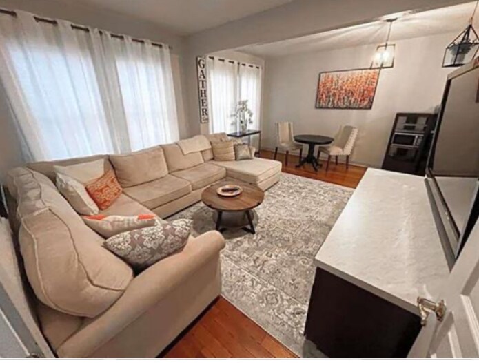 More Photos Of 215 S Woodland Blvd, Deland Hotel For Sale