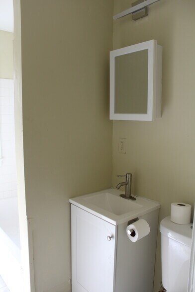 More Photos Of 957 E 143rd St, Cleveland Multifamily For Sale