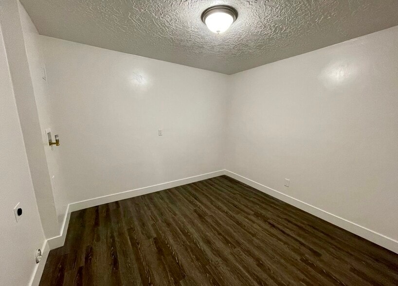 More Photos Of 435 S 900 W, Salt Lake City Apartments For Sale