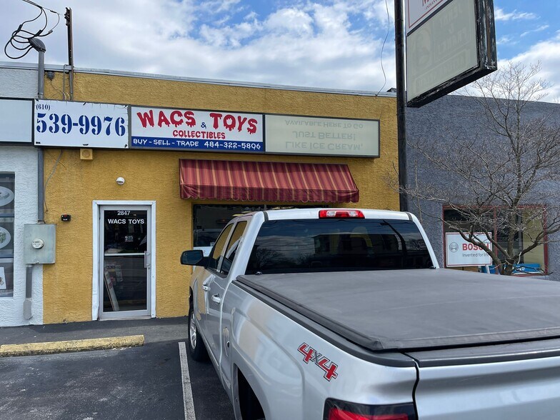 More Photos Of 2847 Ridge Pike, Trooper Restaurant For Lease