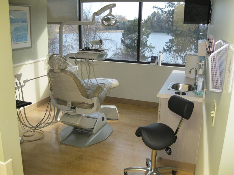 More Photos Of 1240-1248 Wrights Ln, West Chester Office For Sale