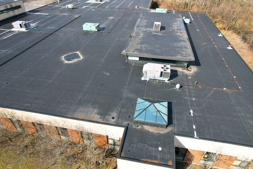 More Photos Of 20 Bomax Dr, Ithaca Manufacturing For Sale