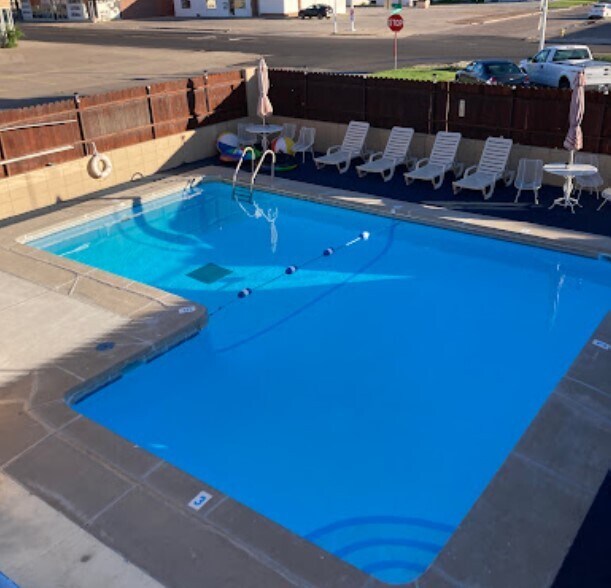 More Photos Of 602 E 4th St, North Platte Hotel For Sale