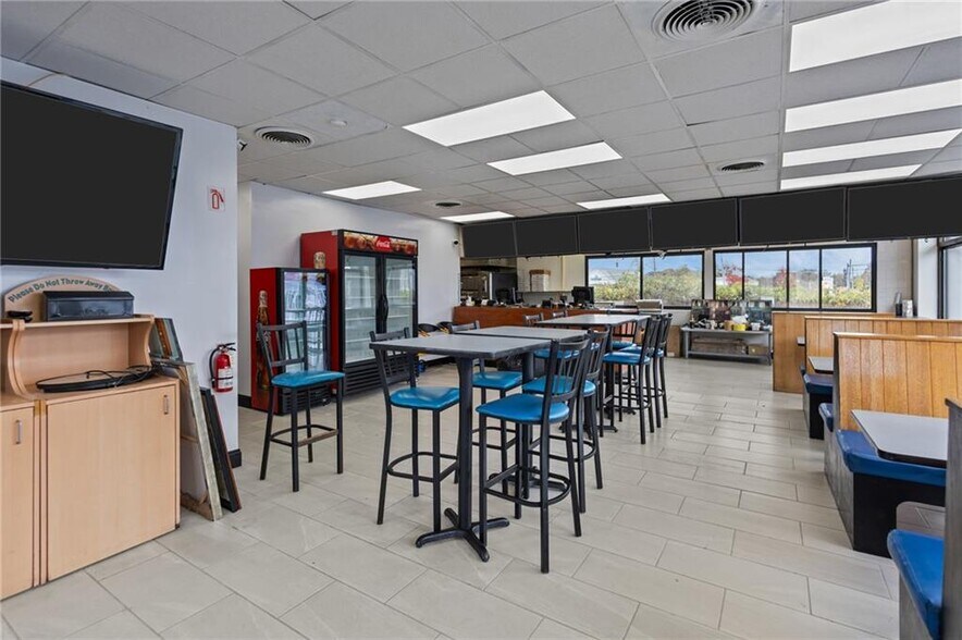 More Photos Of 2792 Pawtucket Ave, East Providence Restaurant For Sale
