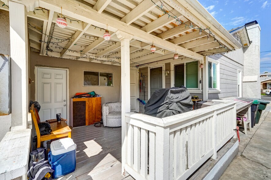 More Photos Of 10422 Bonnie Dr, Garden Grove Multifamily For Sale