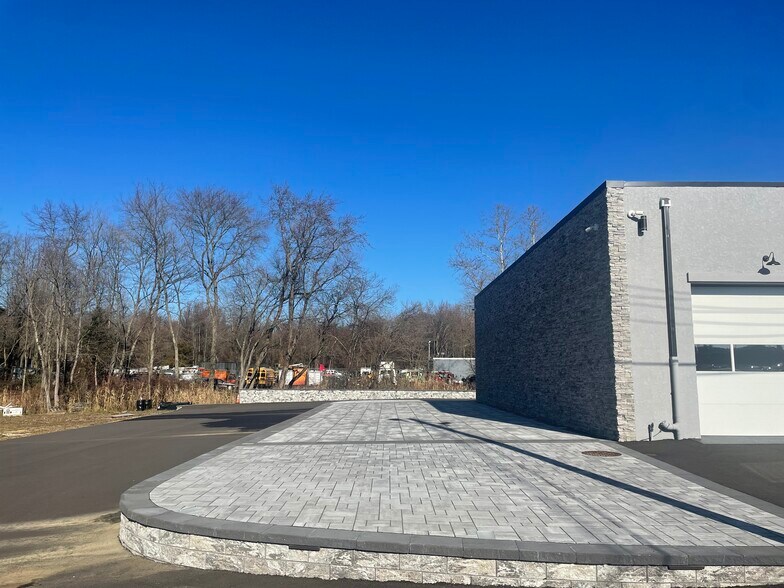 More Photos Of 227 Delsea Dr, Sewell Showroom For Sale