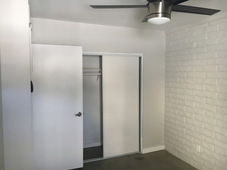 More Photos Of 718 W Hazelwood St, Phoenix Apartments For Sale