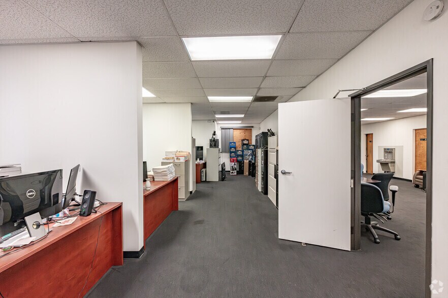 More Photos Of 1247 Brooks St, Ontario Land For Lease