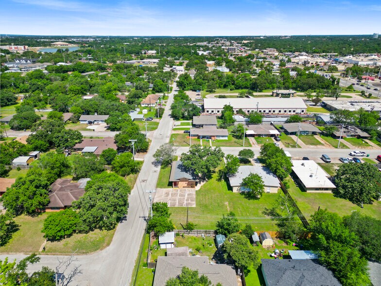 More Photos Of 601 Mary Lake Dr, Bryan Office Residential For Sale