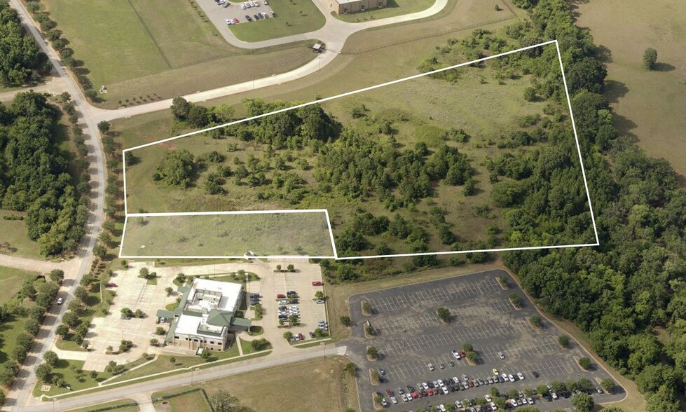 Primary Photo Of 0000 Willow Creek Pky, Palestine Land For Sale