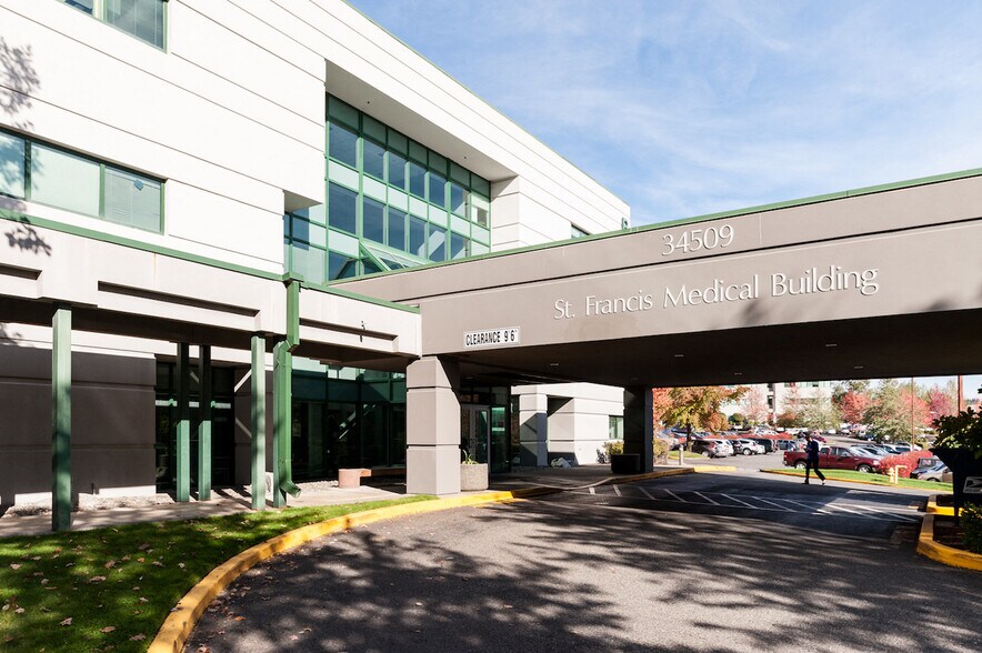 More Photos Of 34509 9th Ave S, Federal Way Medical For Lease