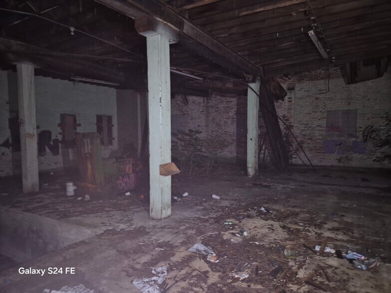 More Photos Of 1301 N Wolfe St, Baltimore Warehouse For Sale