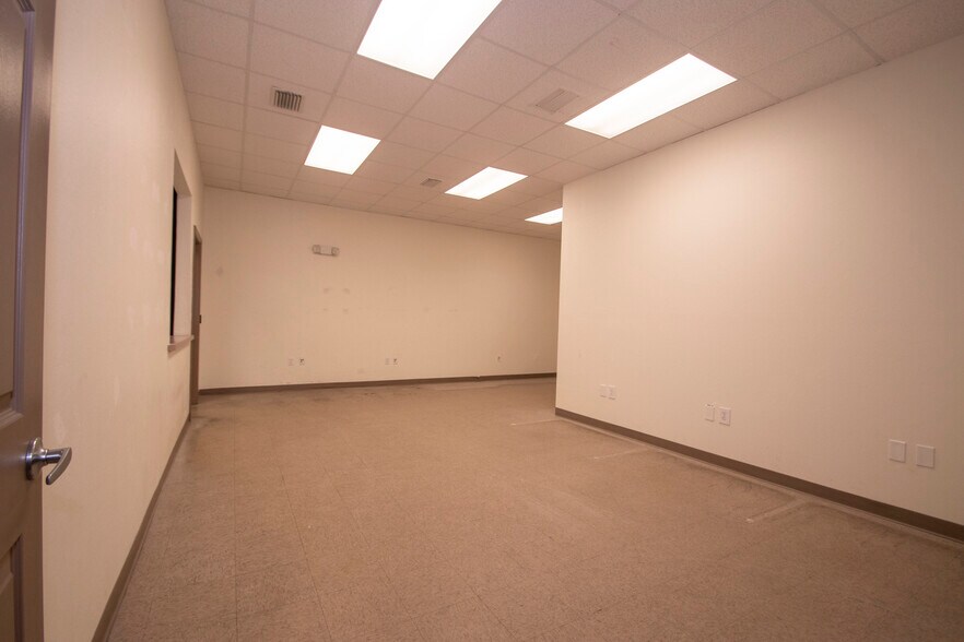 More Photos Of 24420 Sand Hill Blvd, Punta Gorda Unknown For Lease