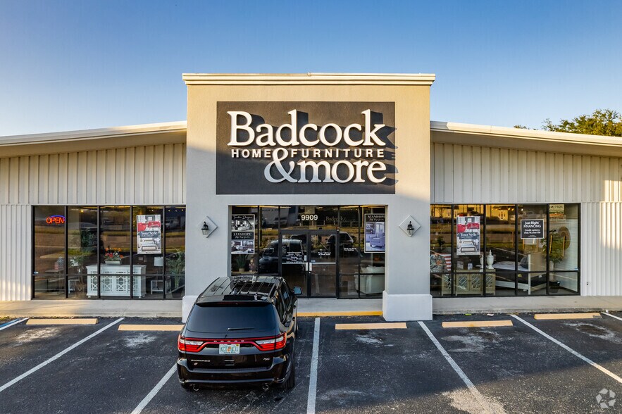 More Photos Of 9909 State Road 52, Hudson Freestanding For Lease