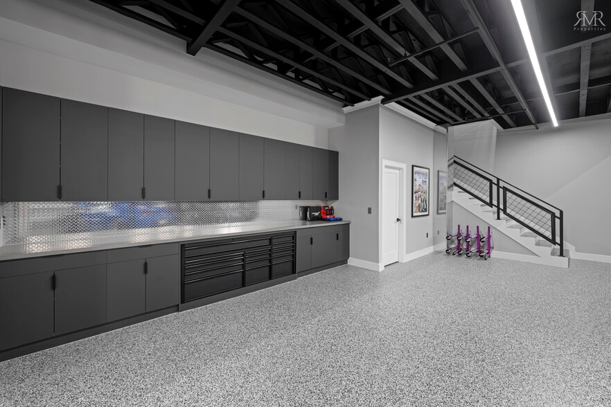 More Photos Of 1435 FM 1463 Rd, Katy Showroom For Sale