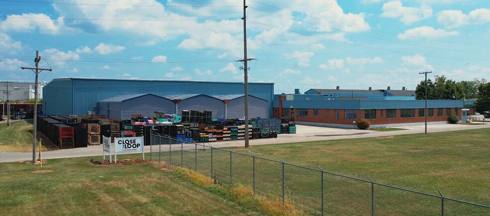 More Photos Of 1150 State St, Fostoria Warehouse For Sale