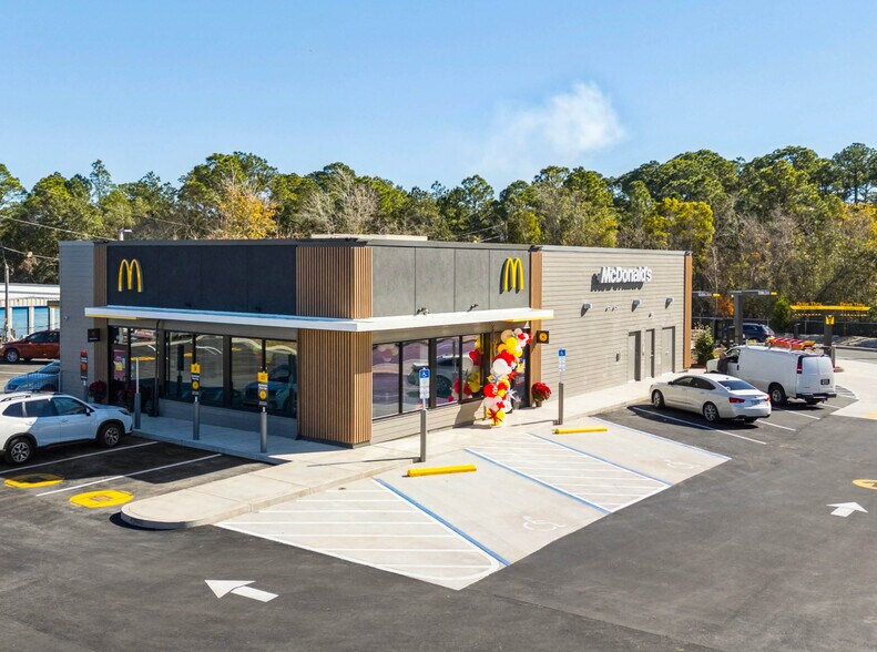 Primary Photo Of 10291 Sorrento Rd, Pensacola Fast Food For Sale