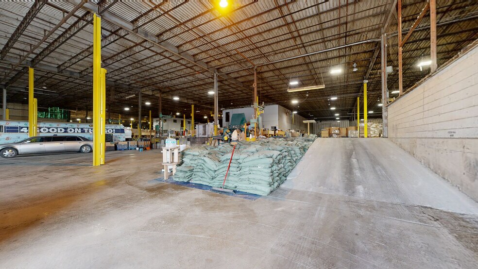 More Photos Of 50 Greenhill Rd, Eldorado Warehouse For Lease