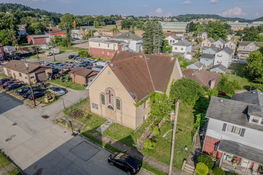 More Photos Of 112 S 13th St, Jeannette Religious Facility For Sale