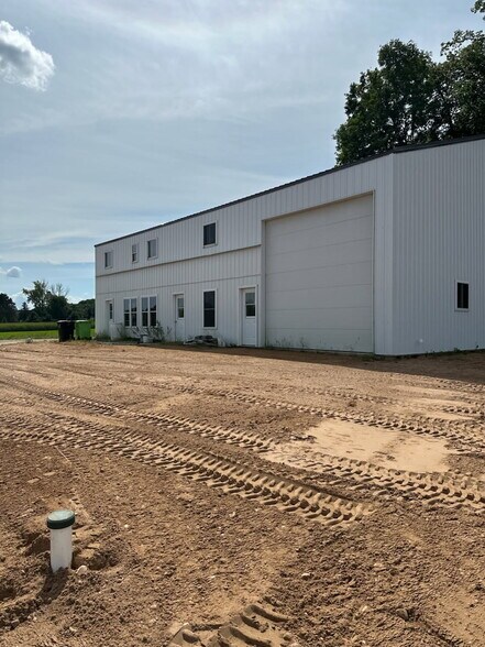 More Photos Of N11658 Buckbee Rd, Marion Industrial For Sale