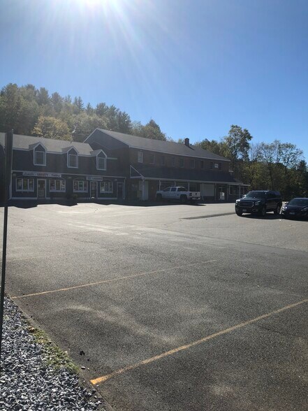 More Photos Of 484 Main St, Hampden Office For Lease