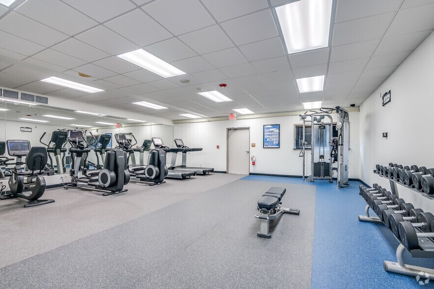 More Photos Of 5311 S Howell Ave, Milwaukee Hotel For Sale