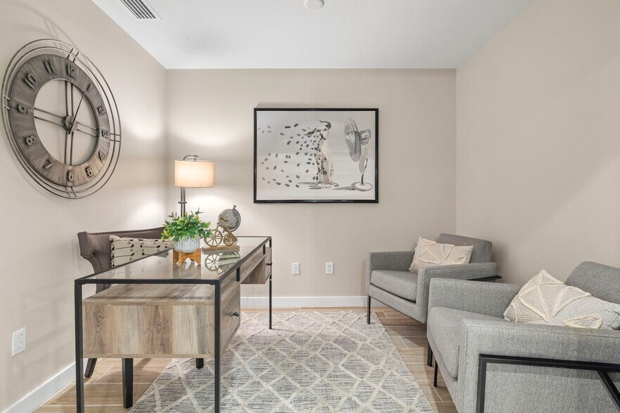 More Photos Of 5126 Coronado Pky, Cape Coral Apartments For Sale