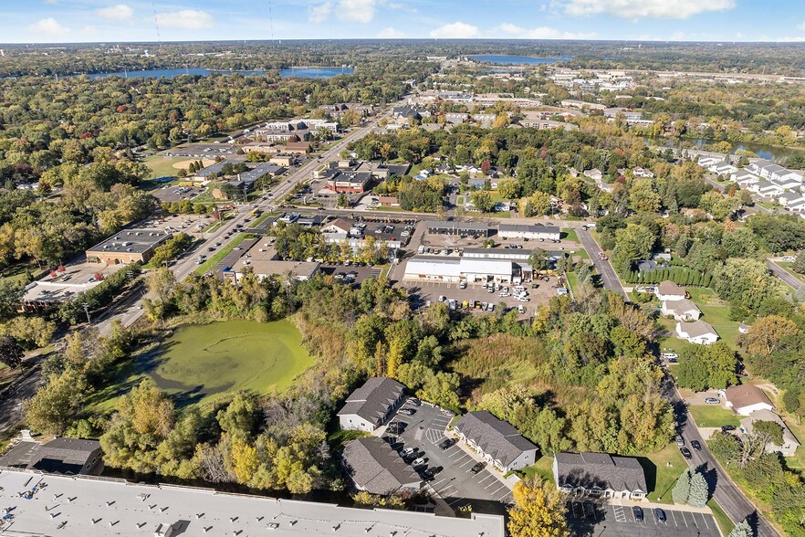 More Photos Of 2560-2568 Rice St, Saint Paul Office For Sale