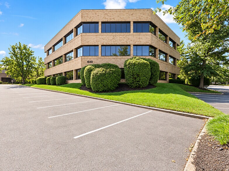 More Photos Of 350 Sentry Pky, Blue Bell Office For Lease