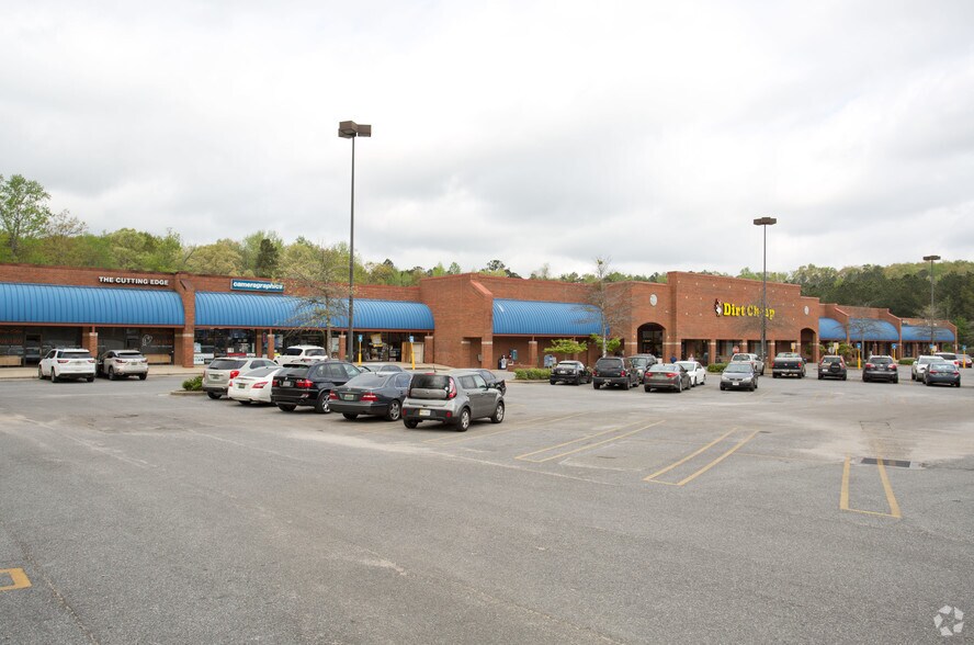 Primary Photo Of 1625 E University Dr, Auburn Unknown For Lease