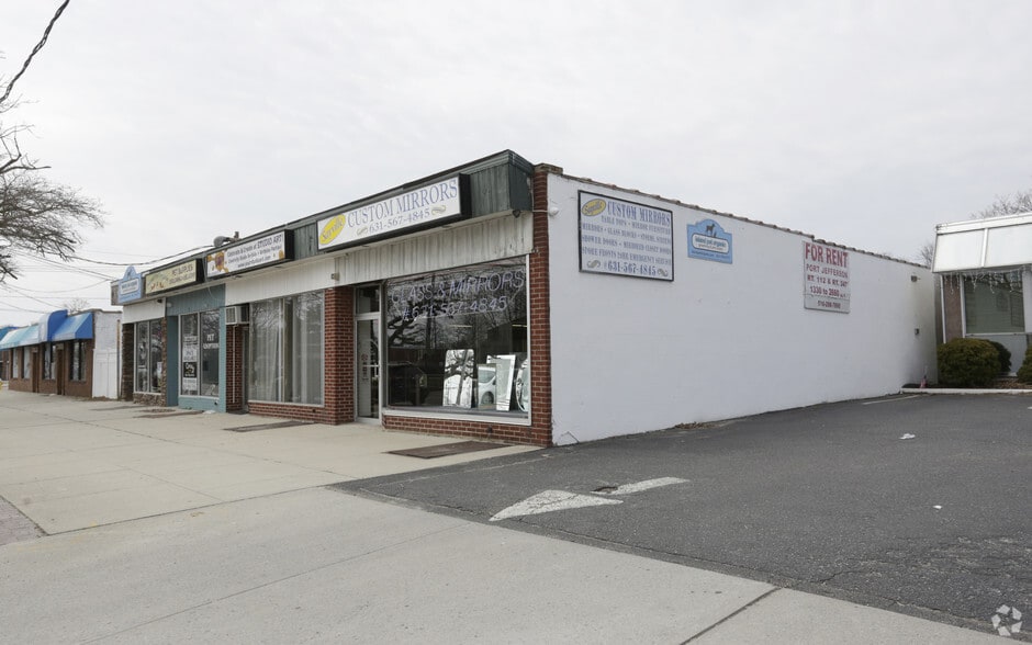 Primary Photo Of 243-251 W Main St, Sayville Storefront For Lease