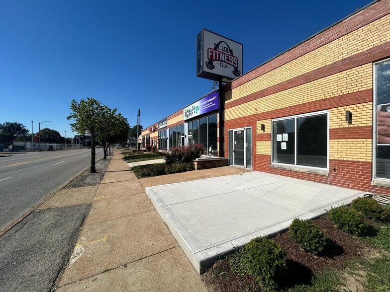Primary Photo Of 3515-3525 Hampton Ave, Saint Louis Unknown For Lease