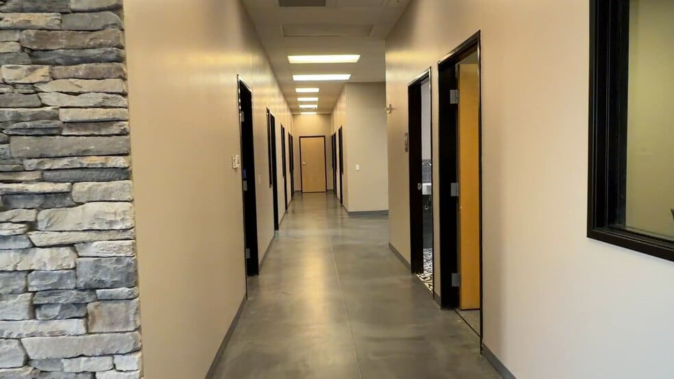 Primary Photo Of 12455 N 92nd Dr, Peoria Warehouse For Lease