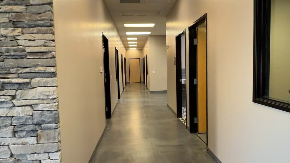 Primary Photo Of 12455 N 92nd Dr, Peoria Warehouse For Lease