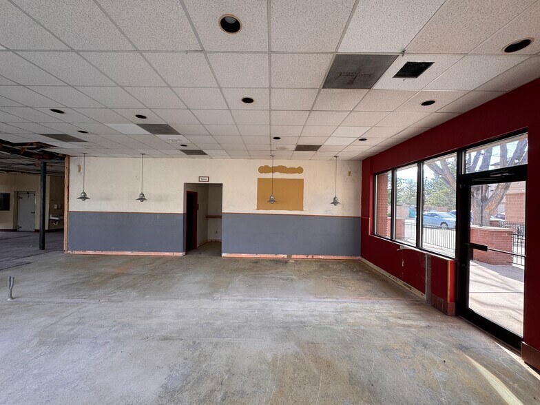 More Photos Of 821-901 Mountain Ave, Berthoud Freestanding For Lease