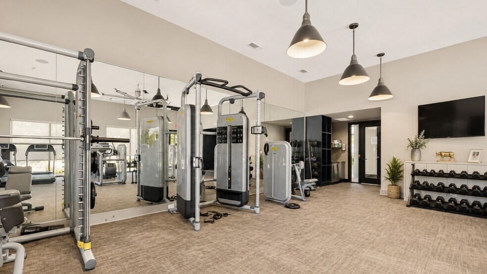 More Photos Of 660 Yorktown St, Dallas Apartments For Sale