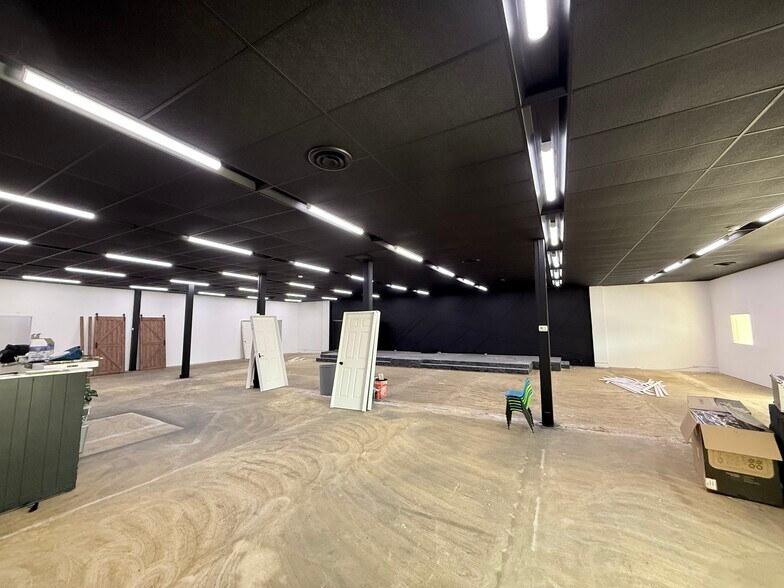 More Photos Of 2015 1st St, Selma Freestanding For Sale