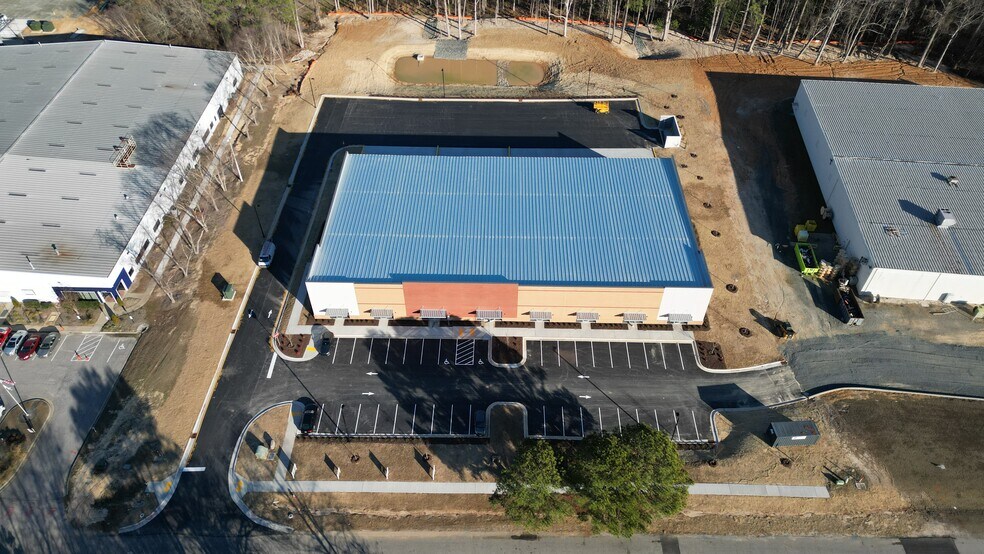 More Photos Of 80 Technology Park Ln, Fuquay Varina Warehouse For Lease