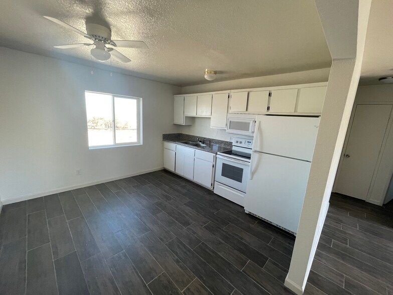 More Photos Of 937 N Main St, Tonopah Apartments For Sale