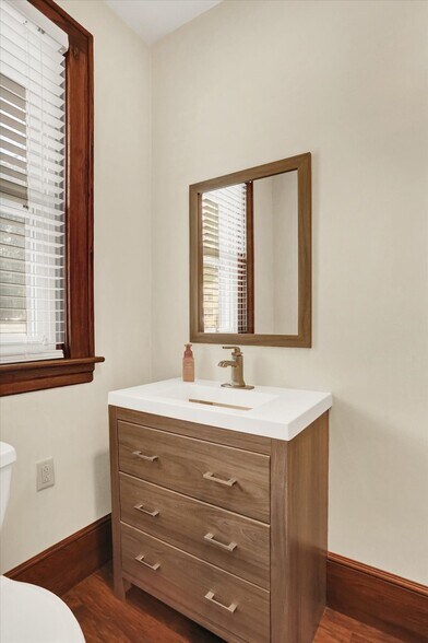 More Photos Of 27 S 34th St, Camp Hill Office For Lease