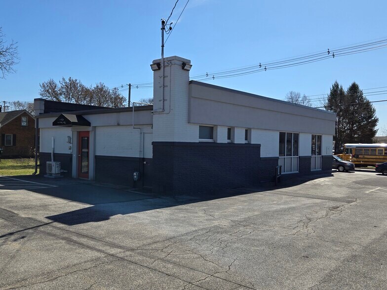 More Photos Of 405 Wayne Ave, Chambersburg Bank For Lease