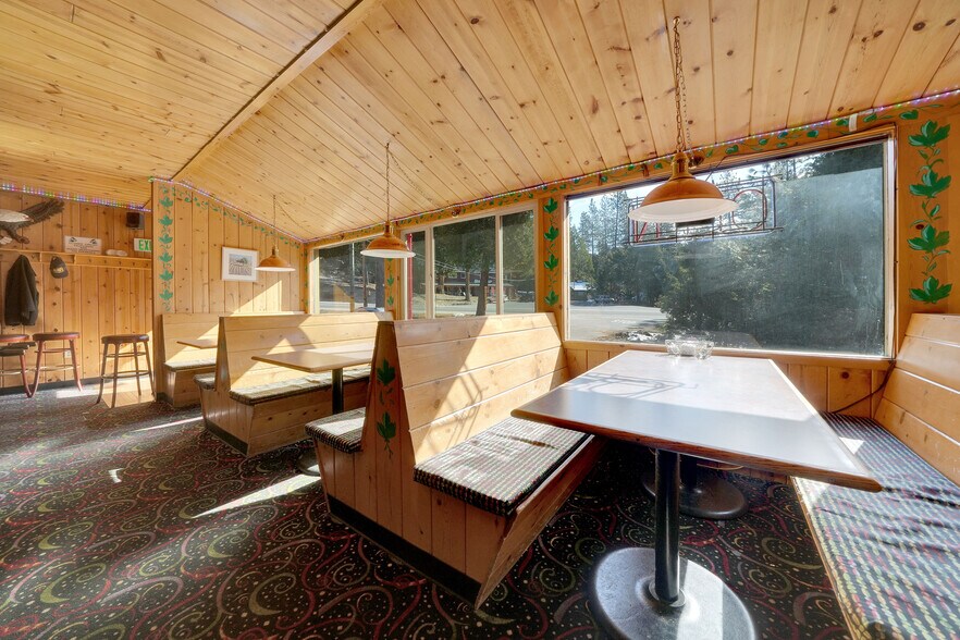 More Photos Of 31880 State Highway 108, Strawberry Hotel For Sale