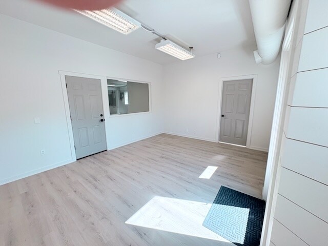 More Photos Of 8235 NE Beech St, Portland Warehouse For Sale