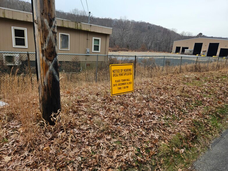 More Photos Of 400 S Main St, Terryville Warehouse For Sale