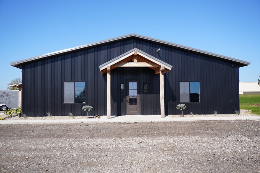 More Photos Of 1195 Townline Rd, Ligonier Office For Lease