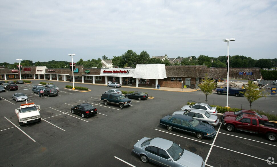 More Photos Of 8040-8094 Rolling Rd, Springfield Unknown For Lease