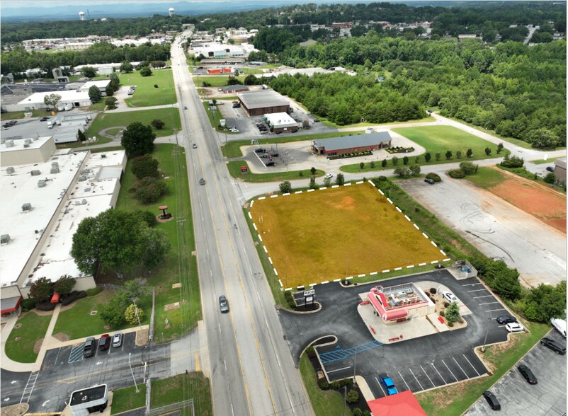 More Photos Of 403 Buncombe rd, Greer Land For Lease